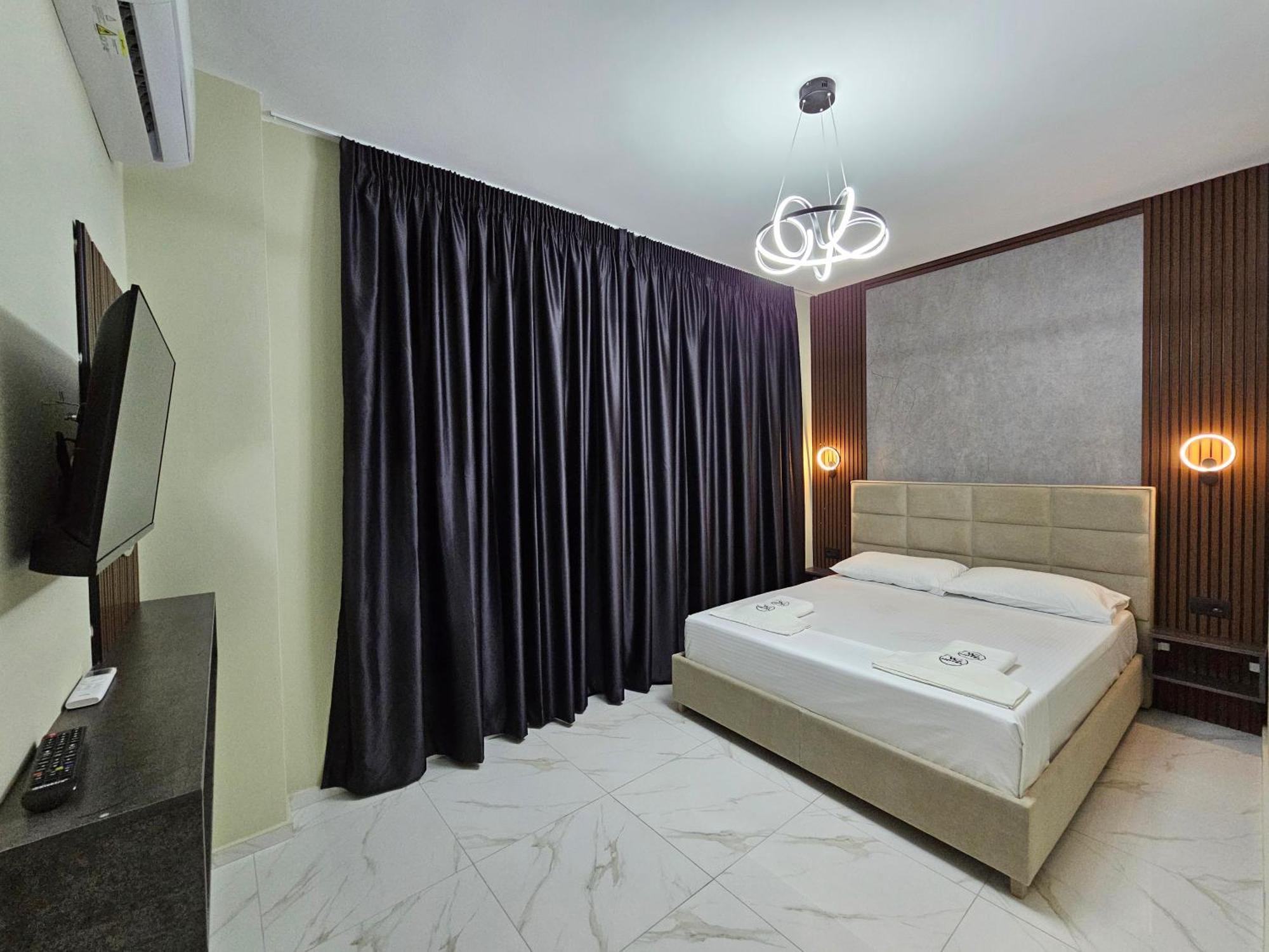 Wg Hotel Ksamil Bagian luar foto