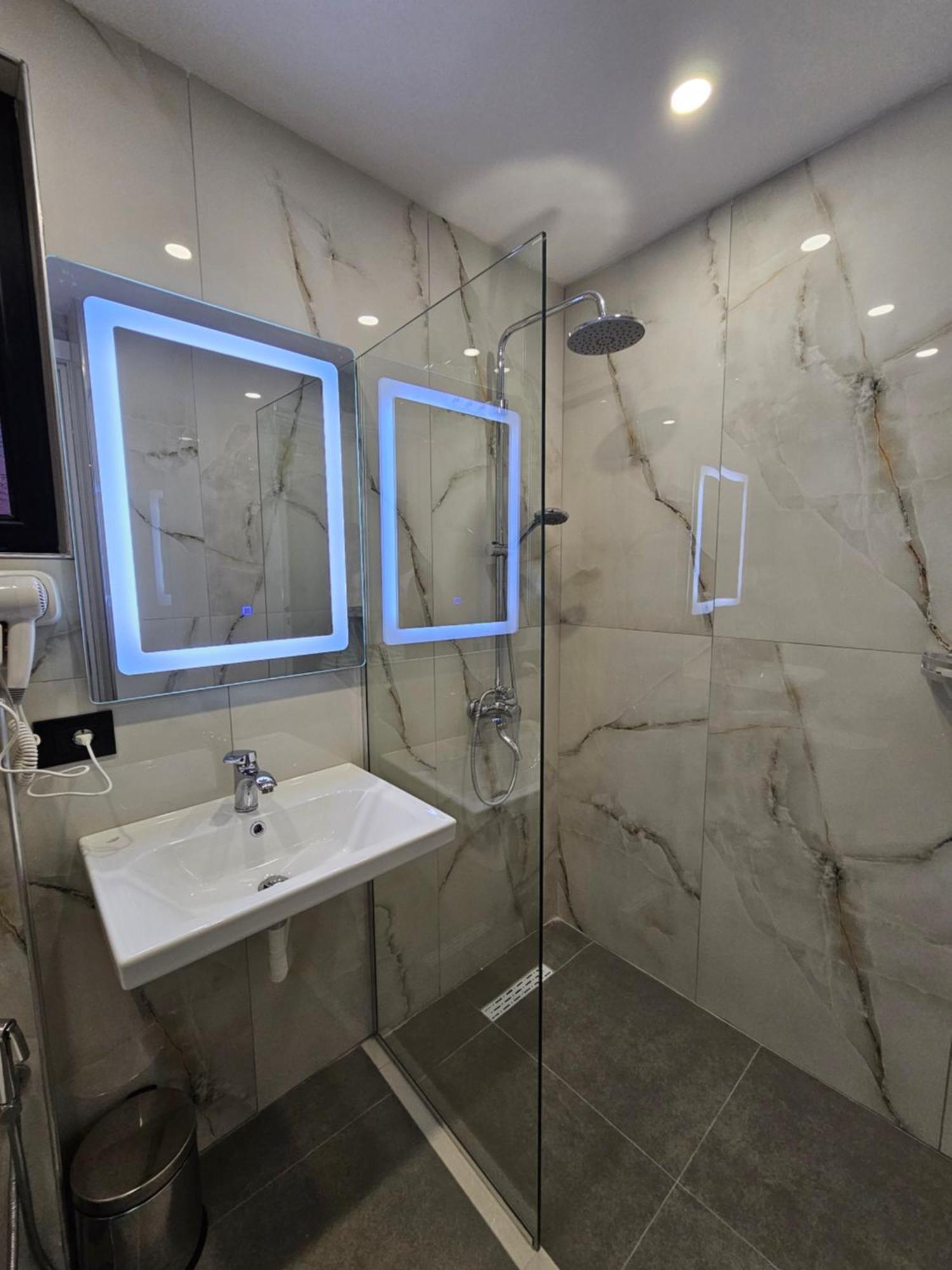 Wg Hotel Ksamil Bagian luar foto