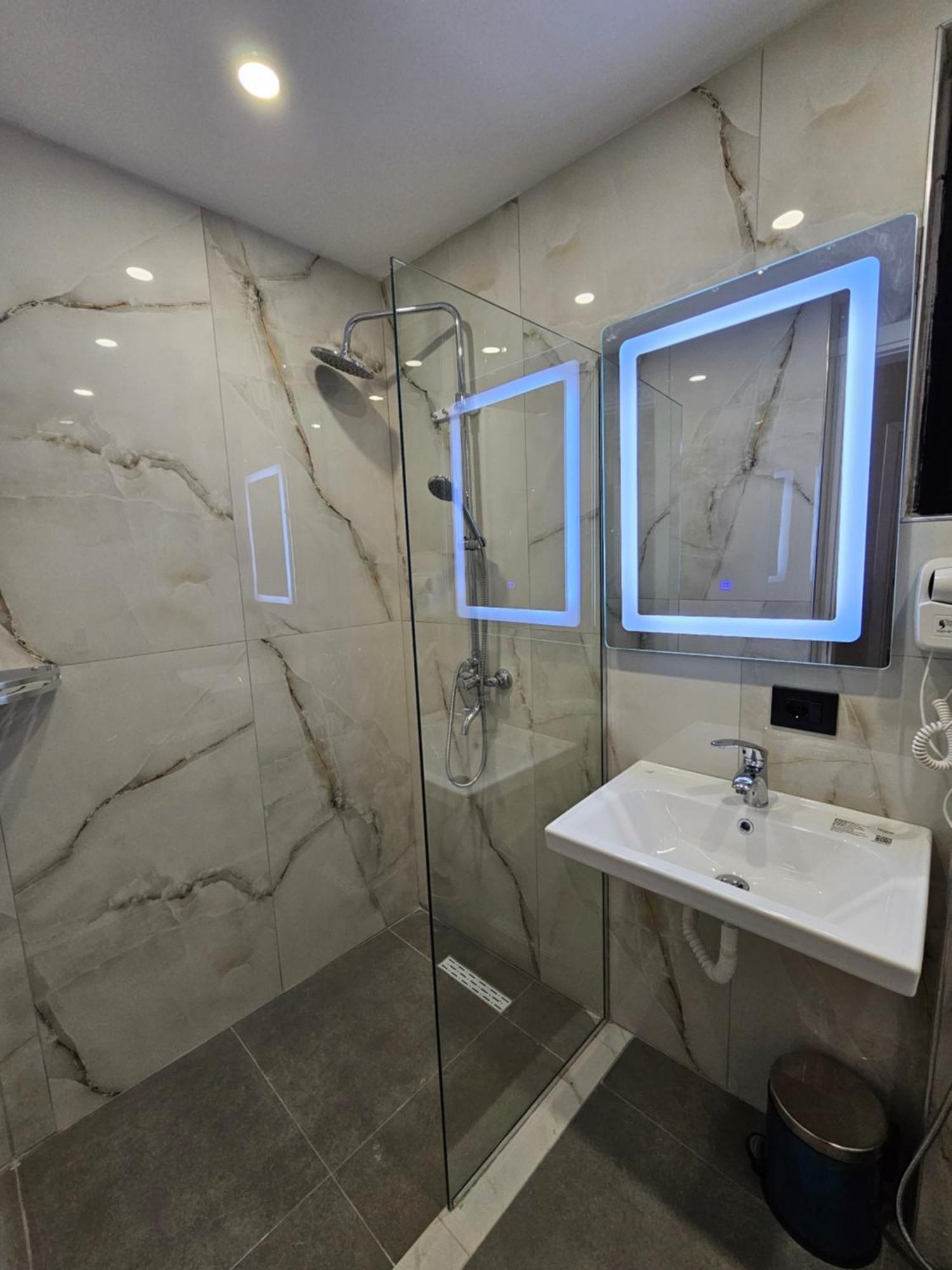 Wg Hotel Ksamil Bagian luar foto