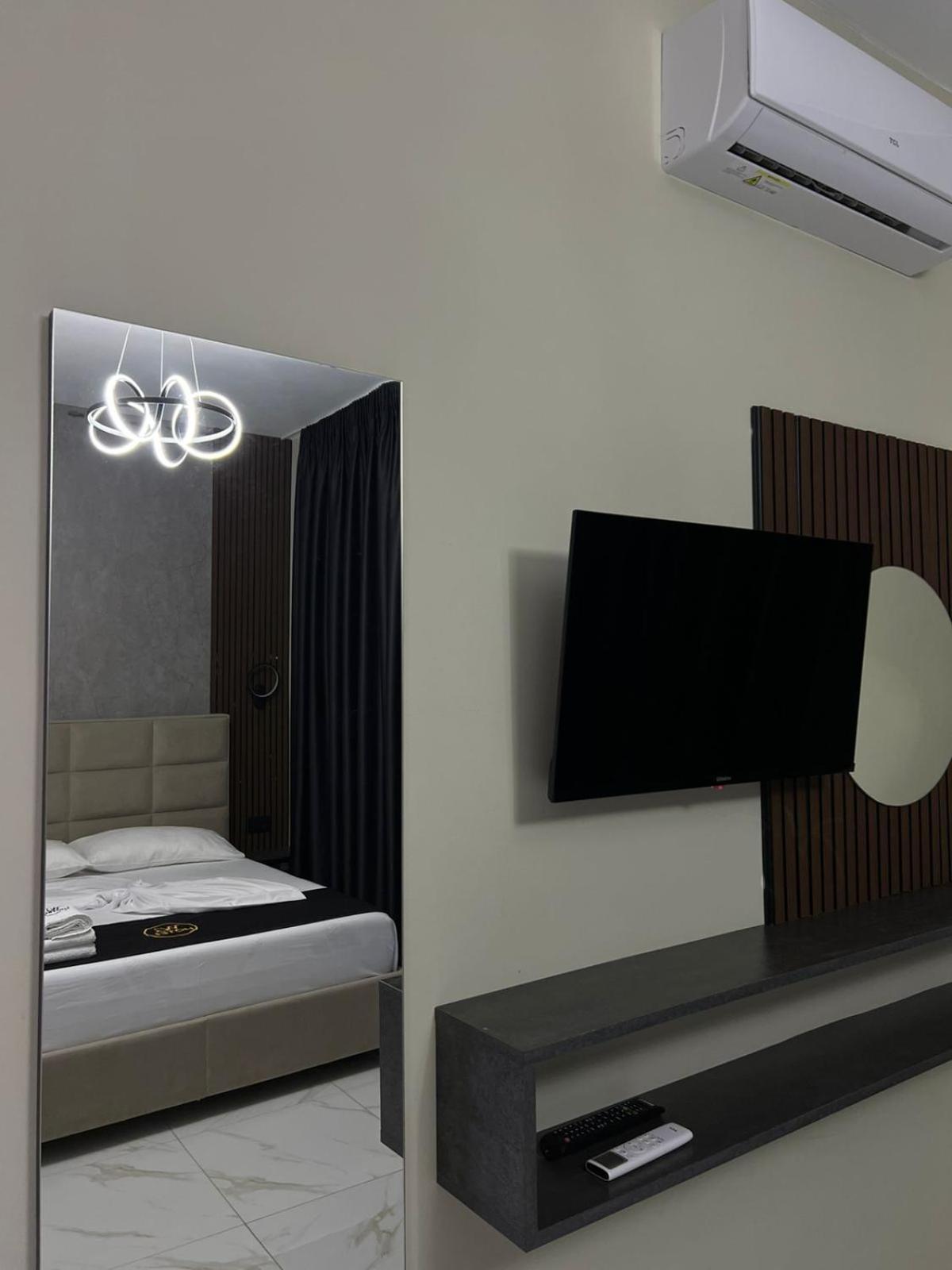 Wg Hotel Ksamil Bagian luar foto
