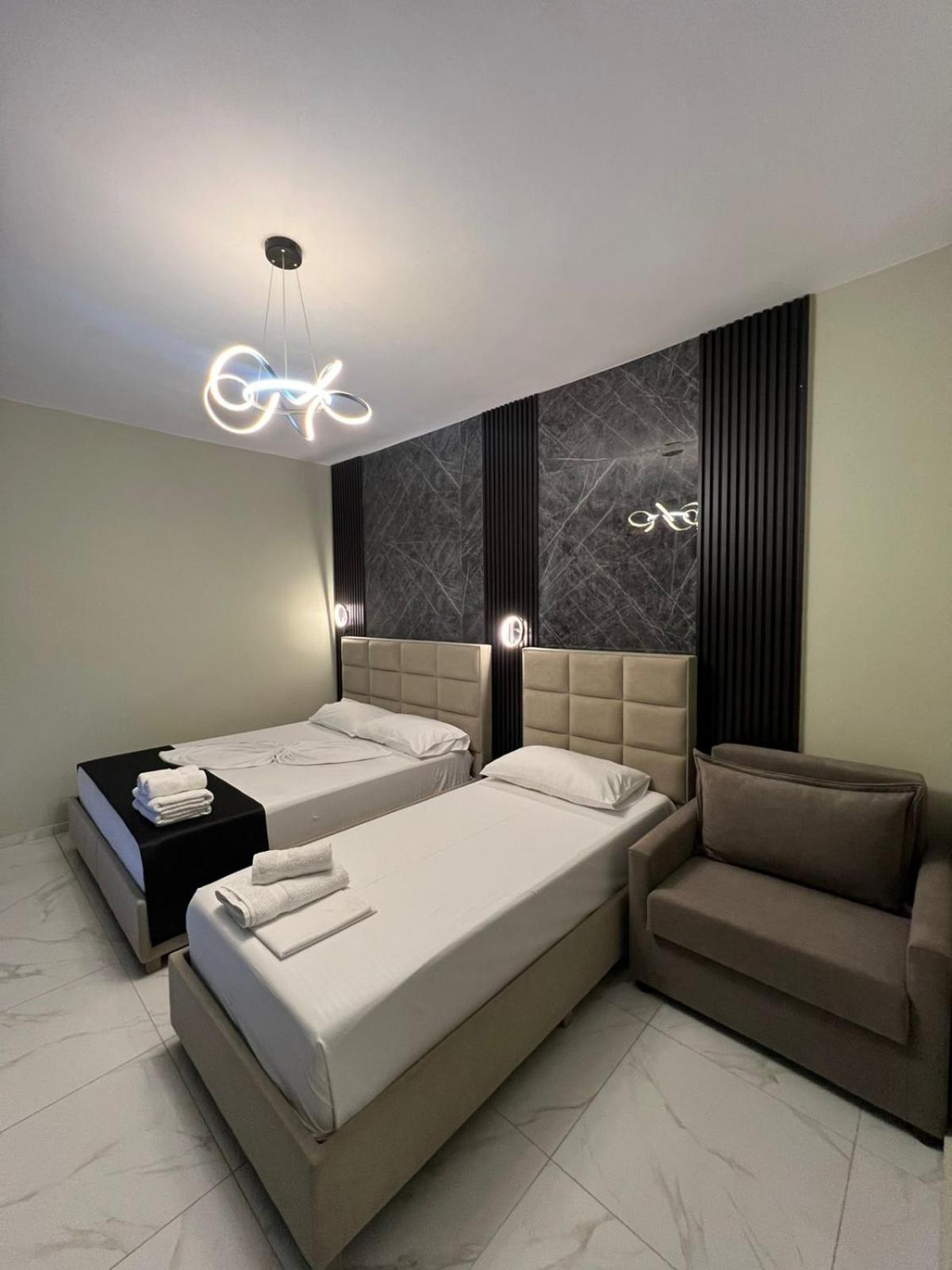 Wg Hotel Ksamil Bagian luar foto