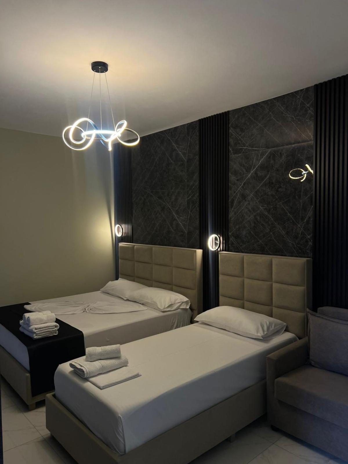 Wg Hotel Ksamil Bagian luar foto