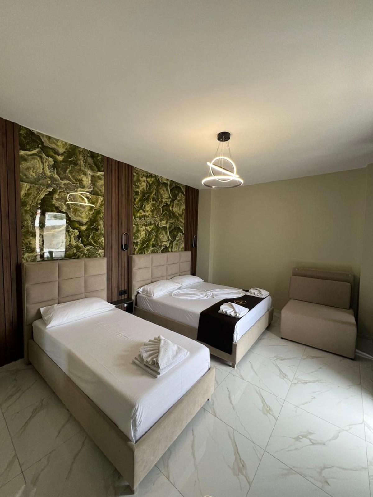 Wg Hotel Ksamil Bagian luar foto